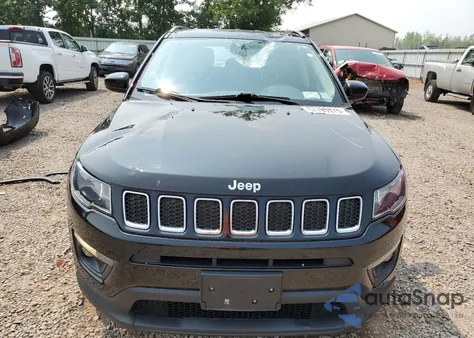 2019 Jeep Compass Latitude from USA, damaged, VIN 3C4NJDBB1KT776412